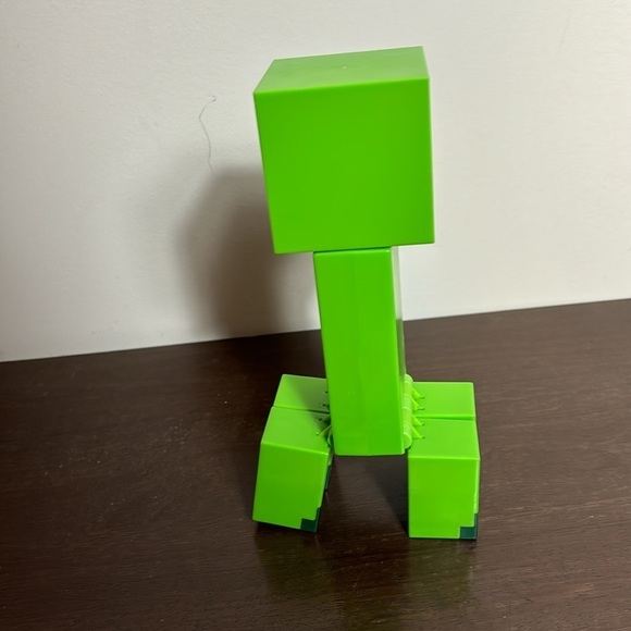 Minecraft Creeper large figure toy - Picture 2 of 4